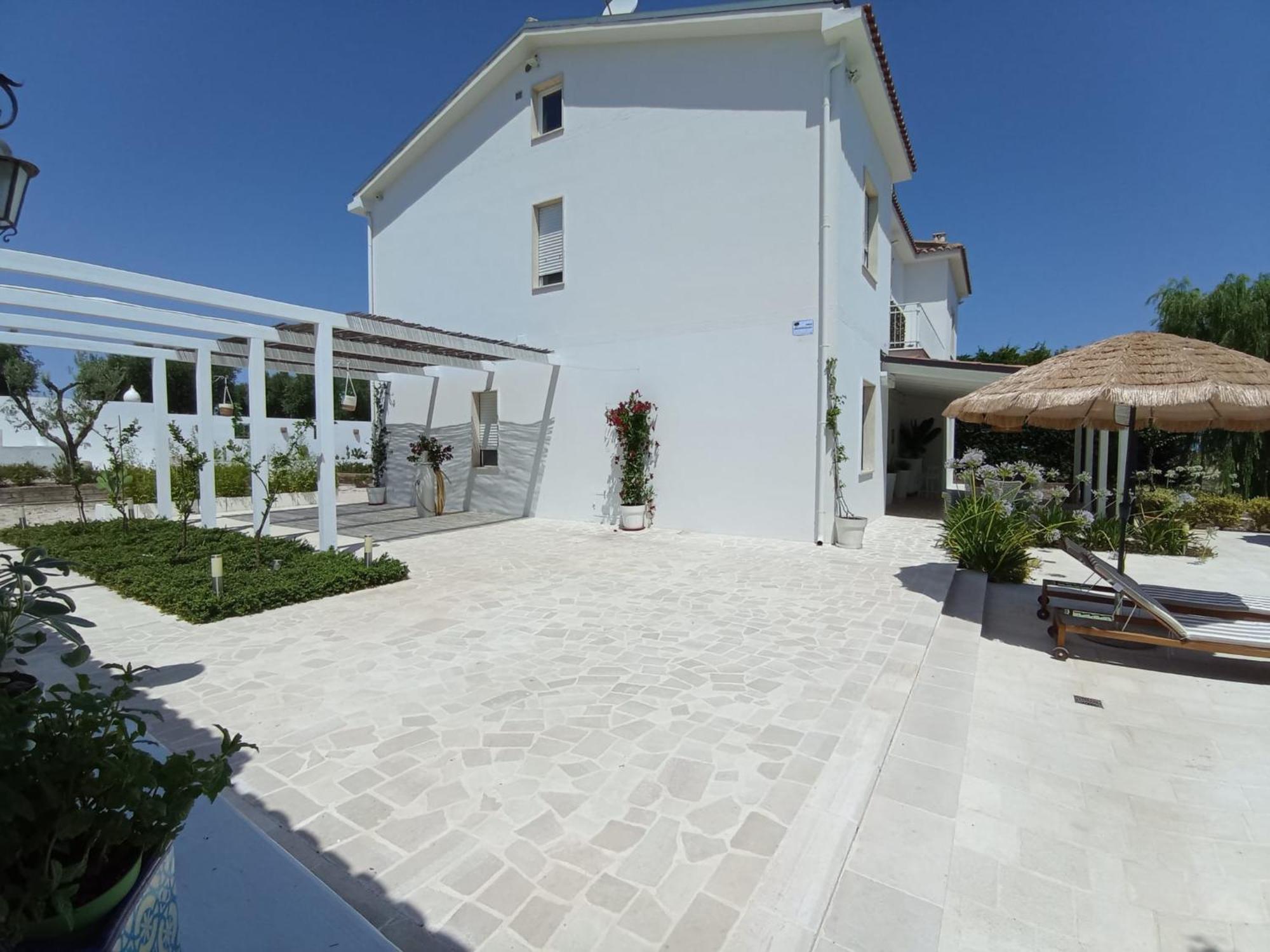 Tenuta Viale Degli Ulivi San Martino in Pensilis Luaran gambar